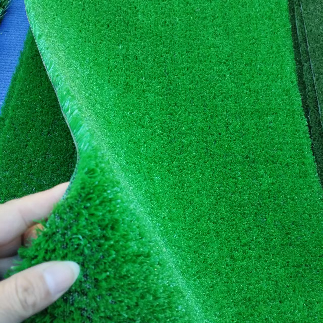 10mm建筑工程仿真草坪工地围挡假草皮人工绿色地毯施工绿植围墙草坪人造草坪草皮仿真草坪户外