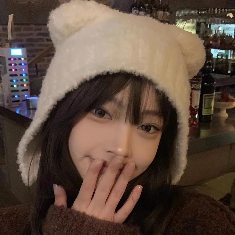 New autumn and winter styles of drawstring knitted pile hats, women's woolen hats, warm and face-enhancing small ear-protecting headscarves, cold hats details Picture