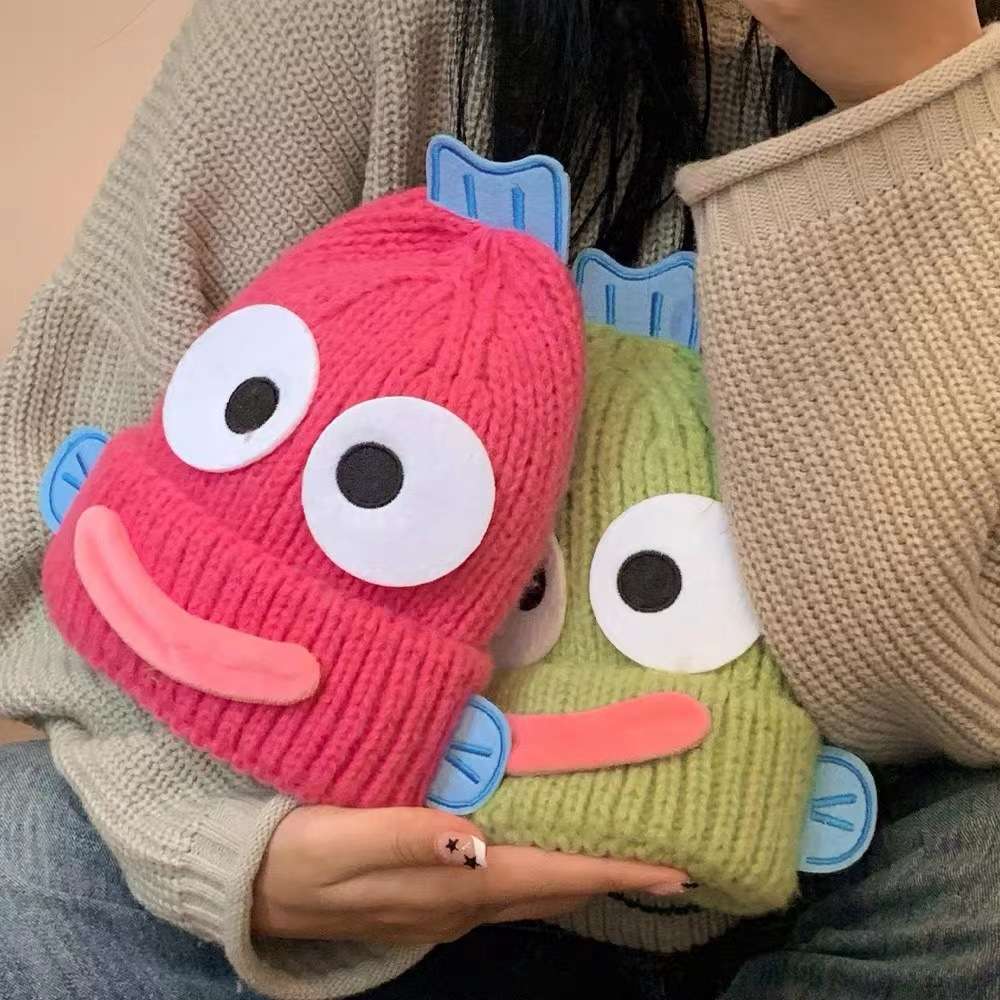 Cute and funny ugly fish hat, thick and warm ear-protecting hat for girls in autumn and winter, knitted woolen hat, new cold hat for students Application Scenario