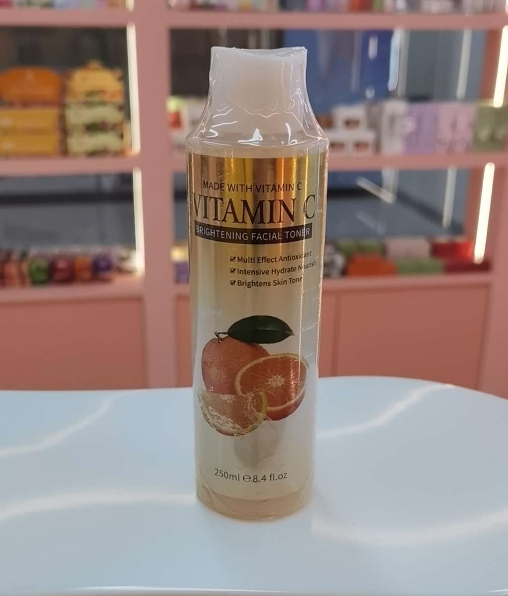 维生素C亮白爽肤水