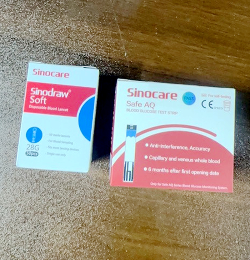 SinocareSafeAQ export version blood glucose meter without code adjustment, precise home blood glucose measurement test strip Item Picture
