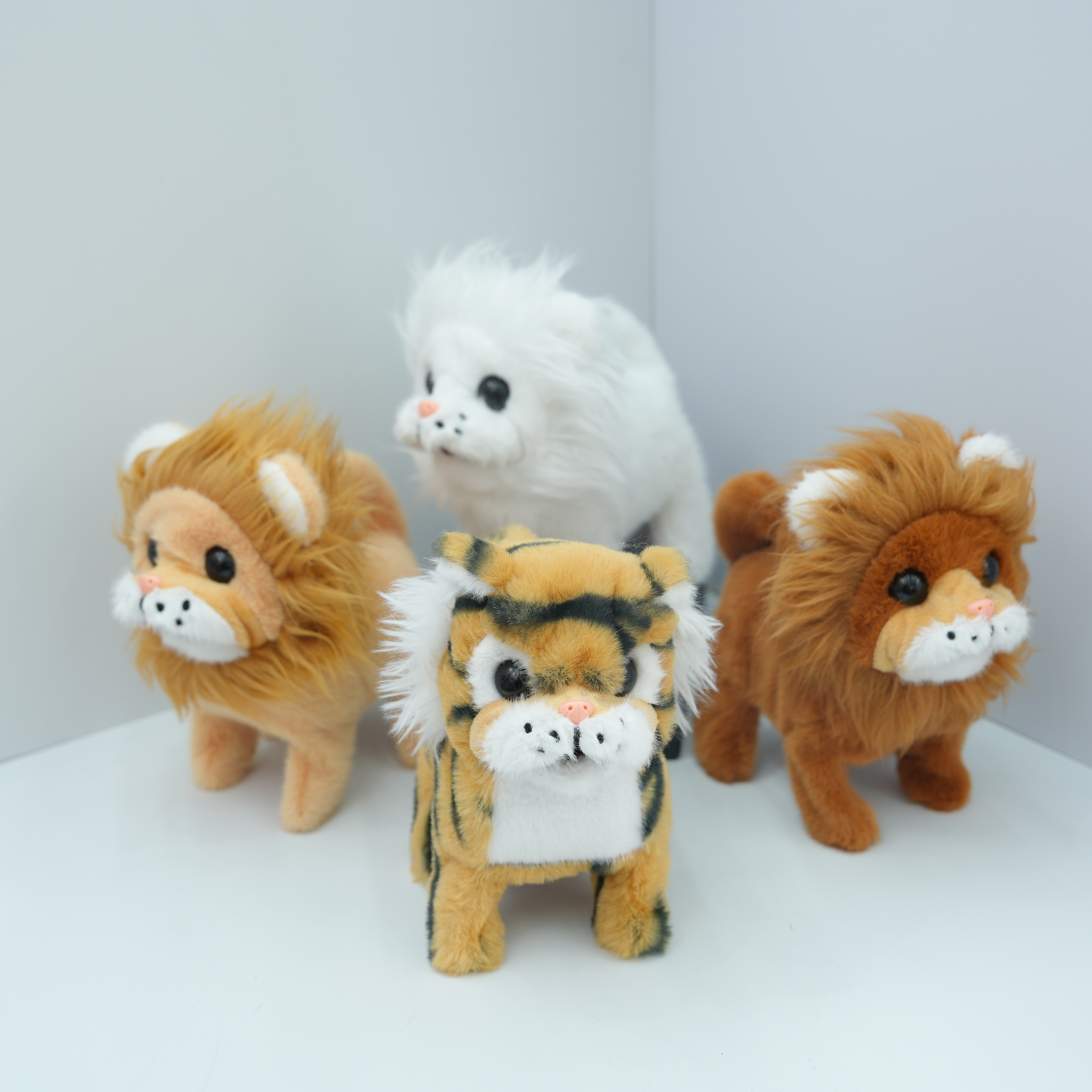 毛绒电动仿真动物老虎狮子会叫跑会点头会摇尾巴儿童玩具玩偶宠物