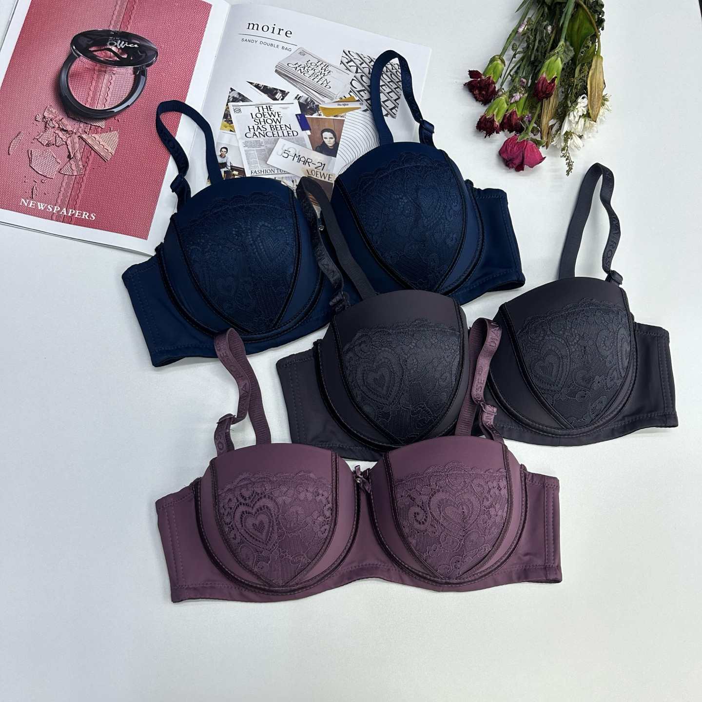 Export of women's bras to Europe, America, the Middle East and South America, women's bras with underwire, sexy gathering women's underwear, large breast top collection accessory breast adjustable lace bras, order styles of women's bras Specification drawing