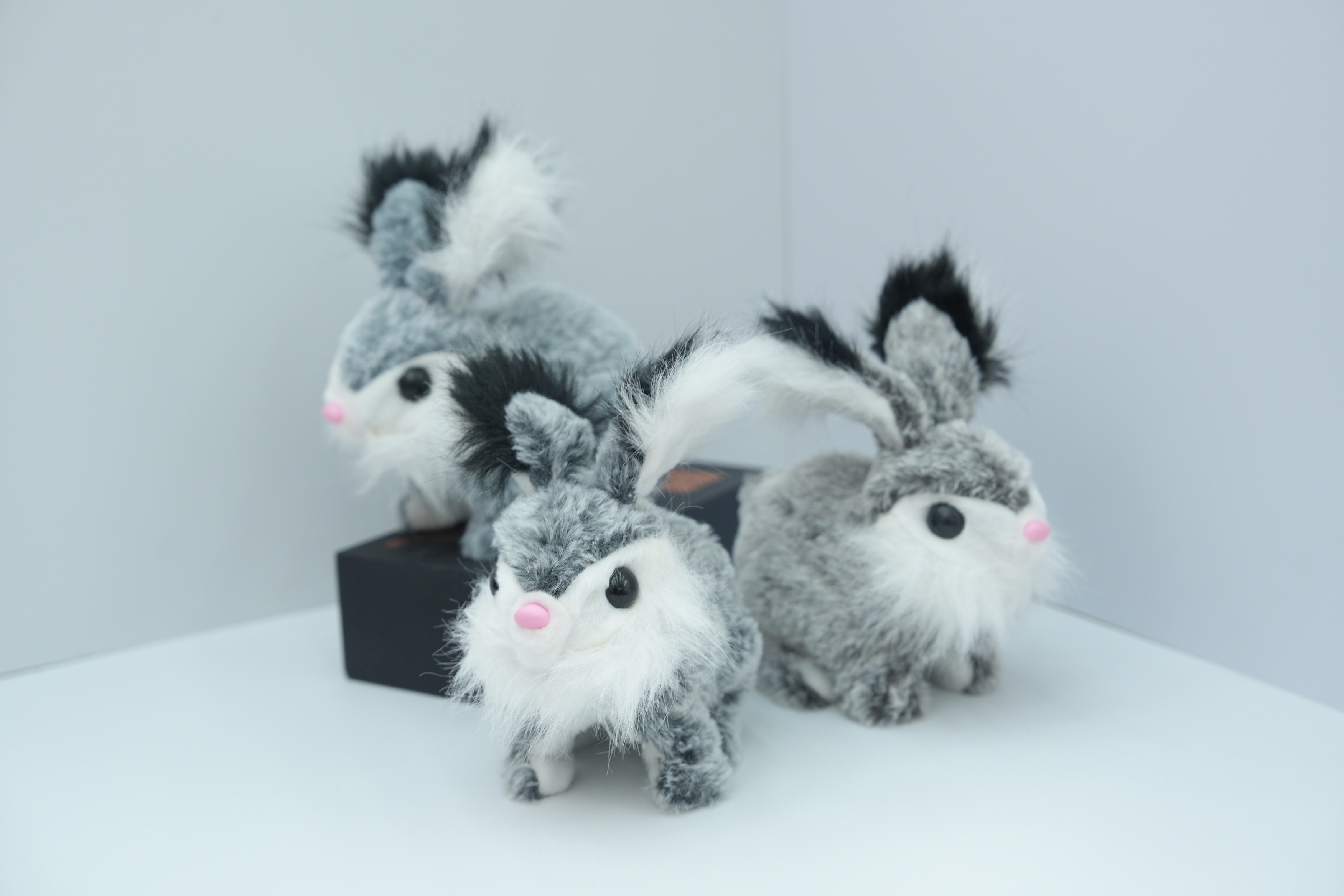 新款电动玩具兔子会走路会叫兔子儿童玩具玩偶仿真小白兔电子宠物