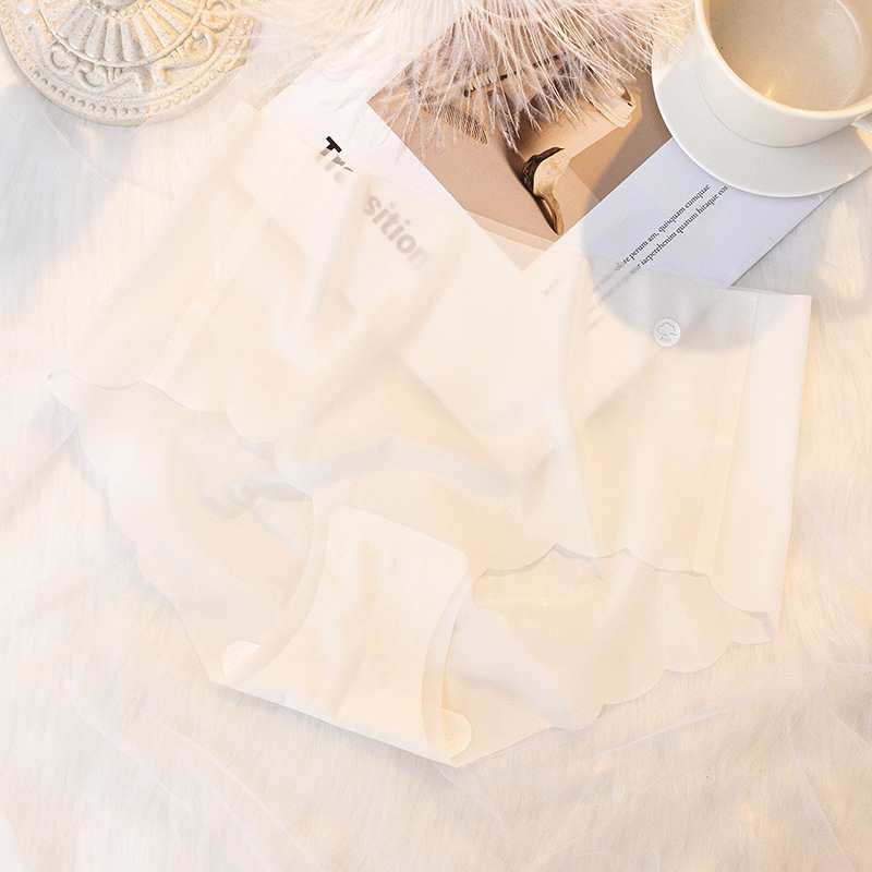 Stock surplus for export to Europe and America. Multi-color mid-waist wavy edge women's underwear. Simple solid color. One-cut brocade swimming fabric. Does not press on the skin. Cotton crotch is skin-friendly and non-irritating Application Scenario