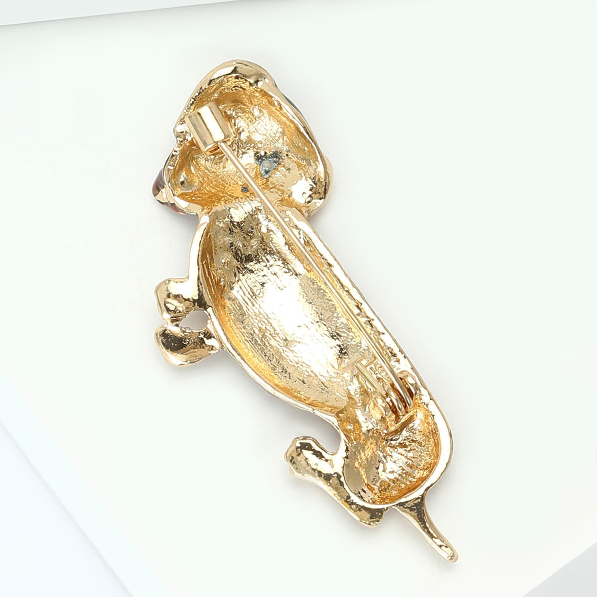 The 2025 new cute alloy rhindiamond poodle brooch is a versatile and exquisite brooch accessory for men's and women's suits and overcoats Item Picture