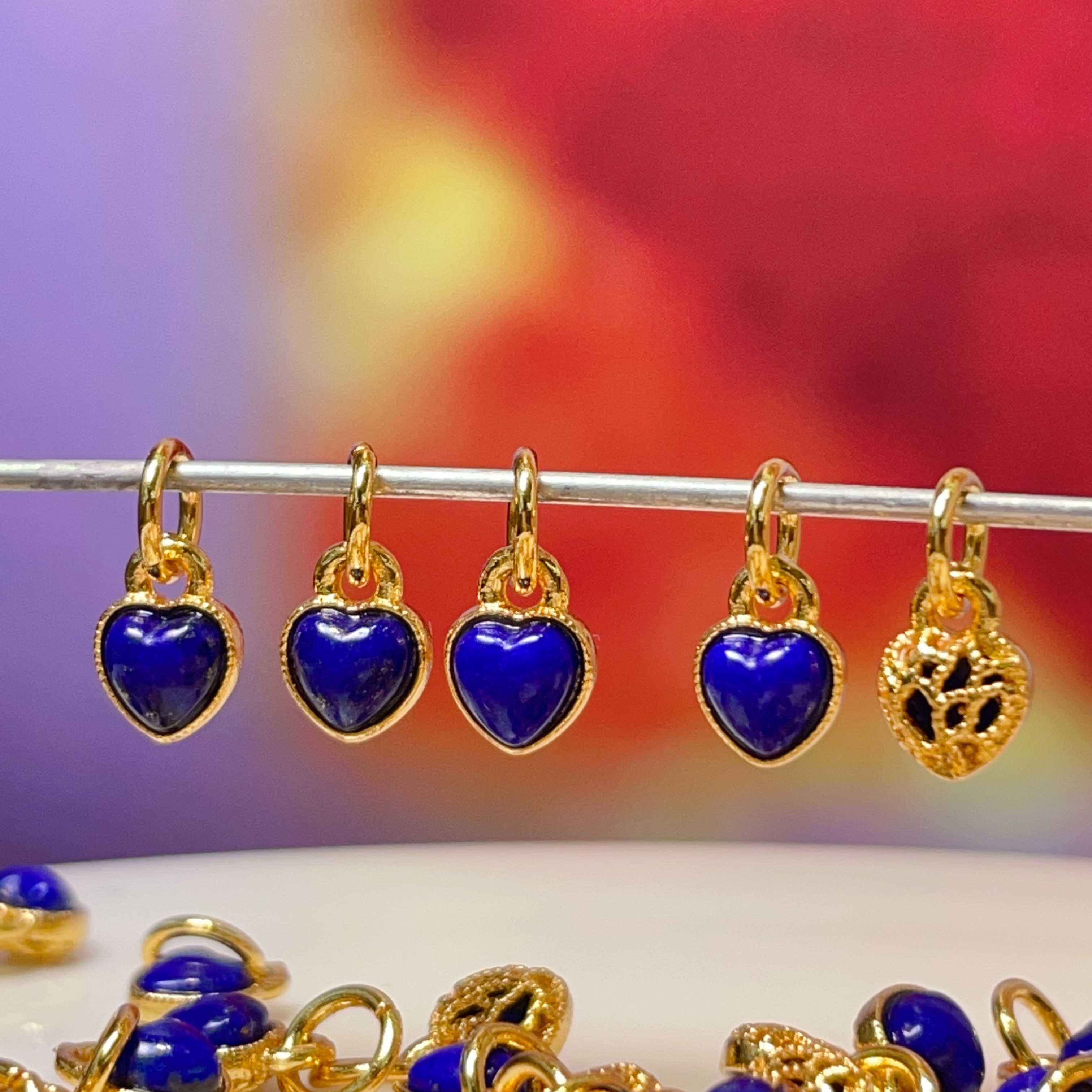 Lapis lazuli peach heart-shaped drip diy jewelry accessories, crystal accessories, traditional sand gold accessories, copper-plated real gold, high color retention Application Scenario