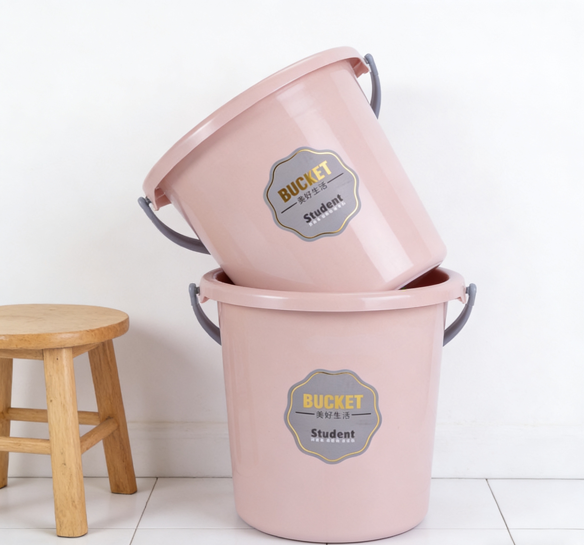 Nordic-style plastic water bucket, household thickened hand-held water storage bucket with ears, student dormitory special water bucket thickened and durable, high appearance level lifting water bucket wholesale Specification image