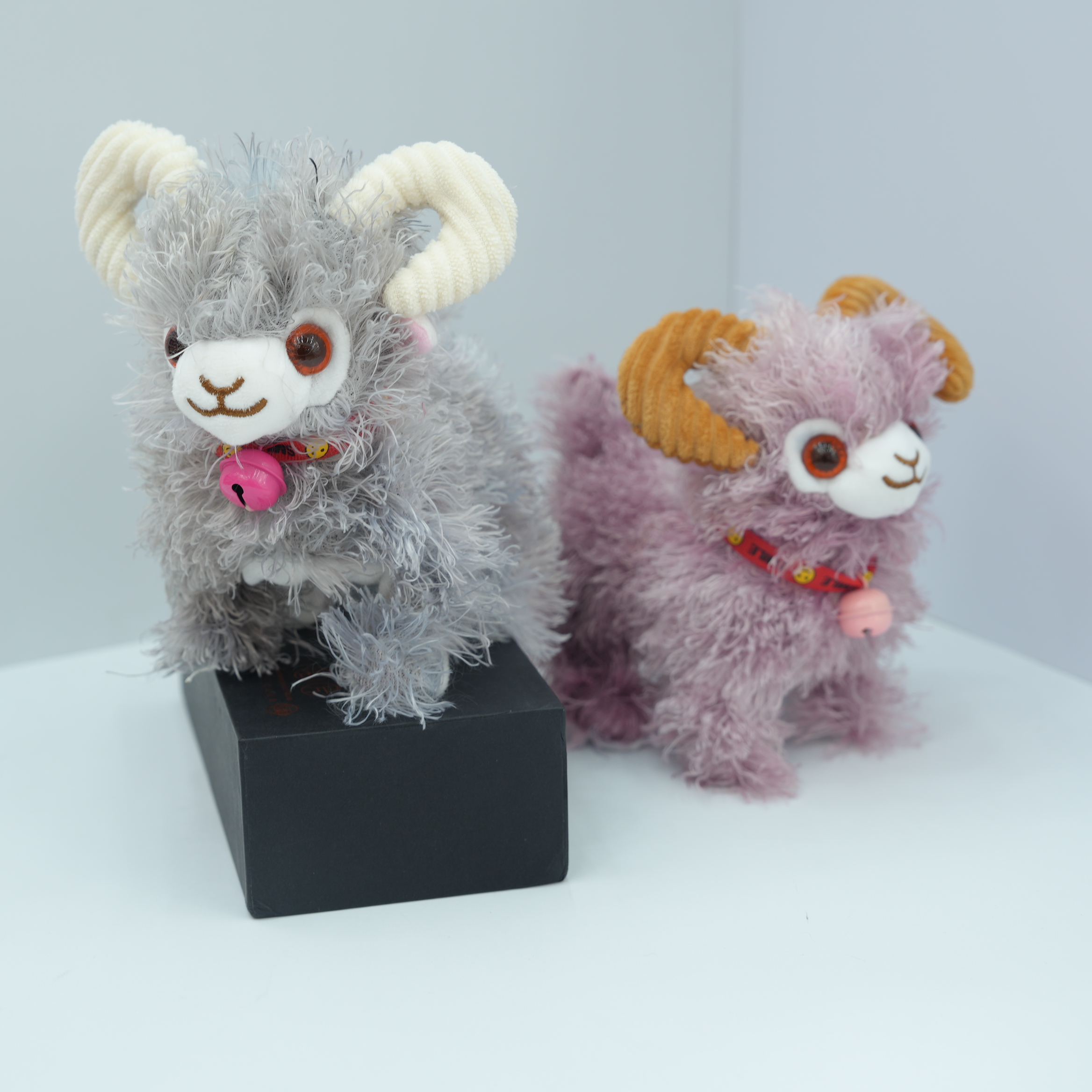 毛绒电动玩具羊咩咩会走会叫玩具电动羊详情1