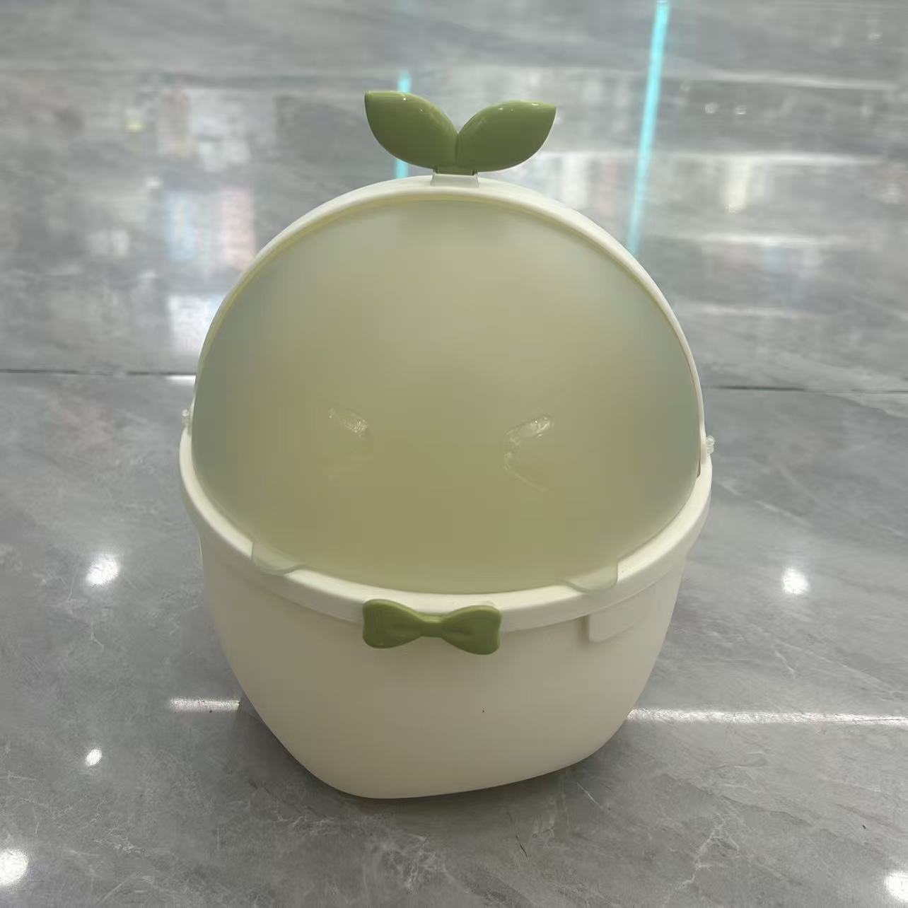 سلة المهملات الكرتونية المصنوعة من الزبد المغطاة بسلة المهملات، سلة المهملات الماكياج Item Picture