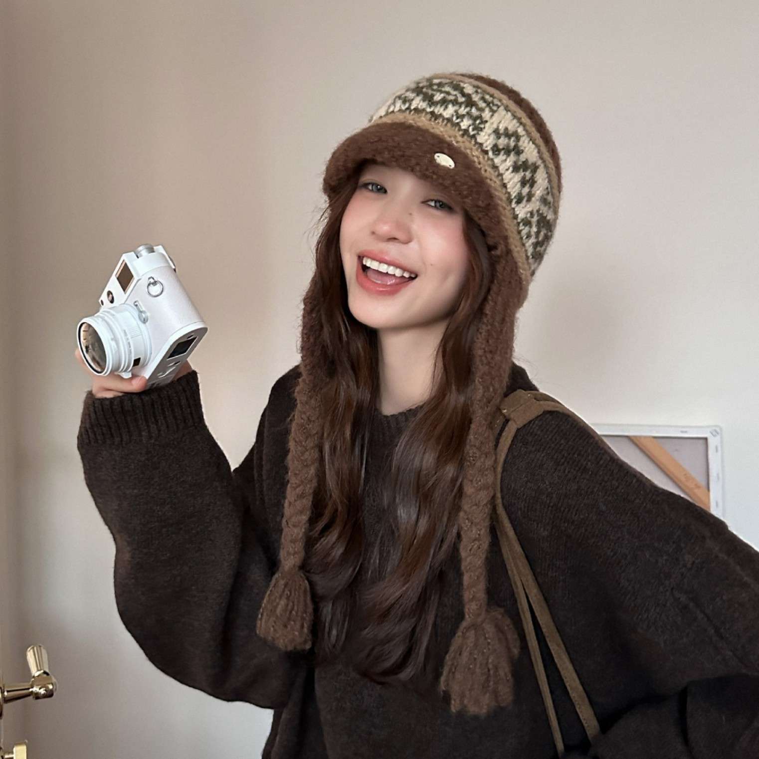 25 Fair Island woolen ear-protecting hat for women, autumn and winter knitted hat, making the face look smaller, warm and cold-proof, Baotou Lei Feng hat