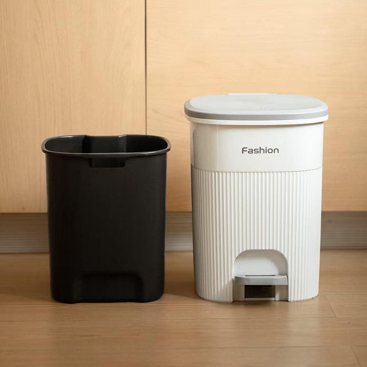 Z86-ZQ-0146 Kitchen trash can, household bathroom toilet foot pedal gentle descent silent trash can with lid detail image 5