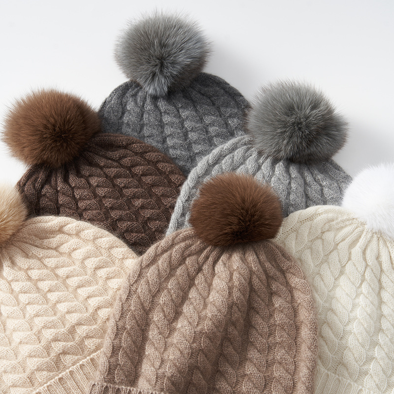 Super soft cashmere autumn and winter new women's knitted headscarf with twisted flower and removable real fur ball thickened warm ear-protecting hat Item Picture