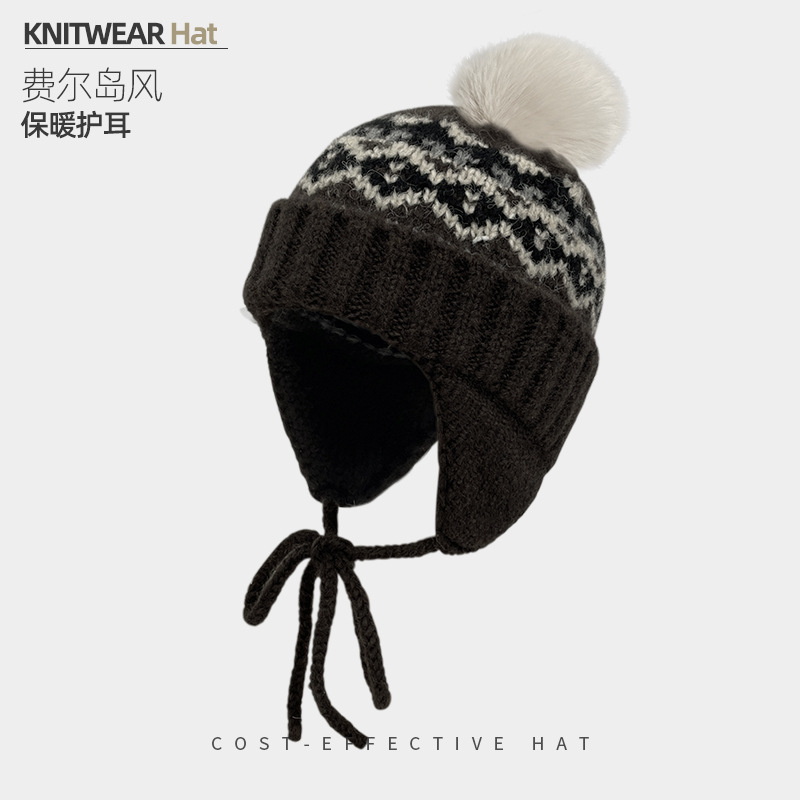 Retro Fair Island hats, women's autumn and winter windproof and cold-proof woolen hats, warm and ear-protecting Lei Feng hats, small knitted hats that show off the face details Picture