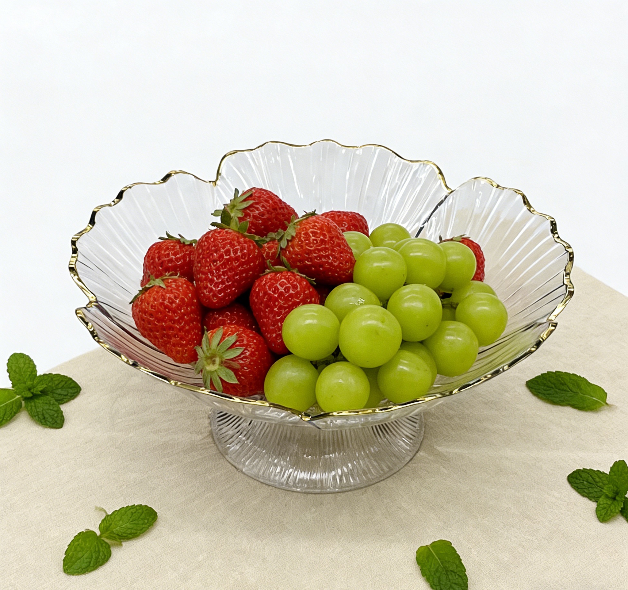 Petal-shaped golden edge transparent high-legged fruit plate with draining water, double-layer home living room snack plate, light luxury dining table candy and pastry decoration plate