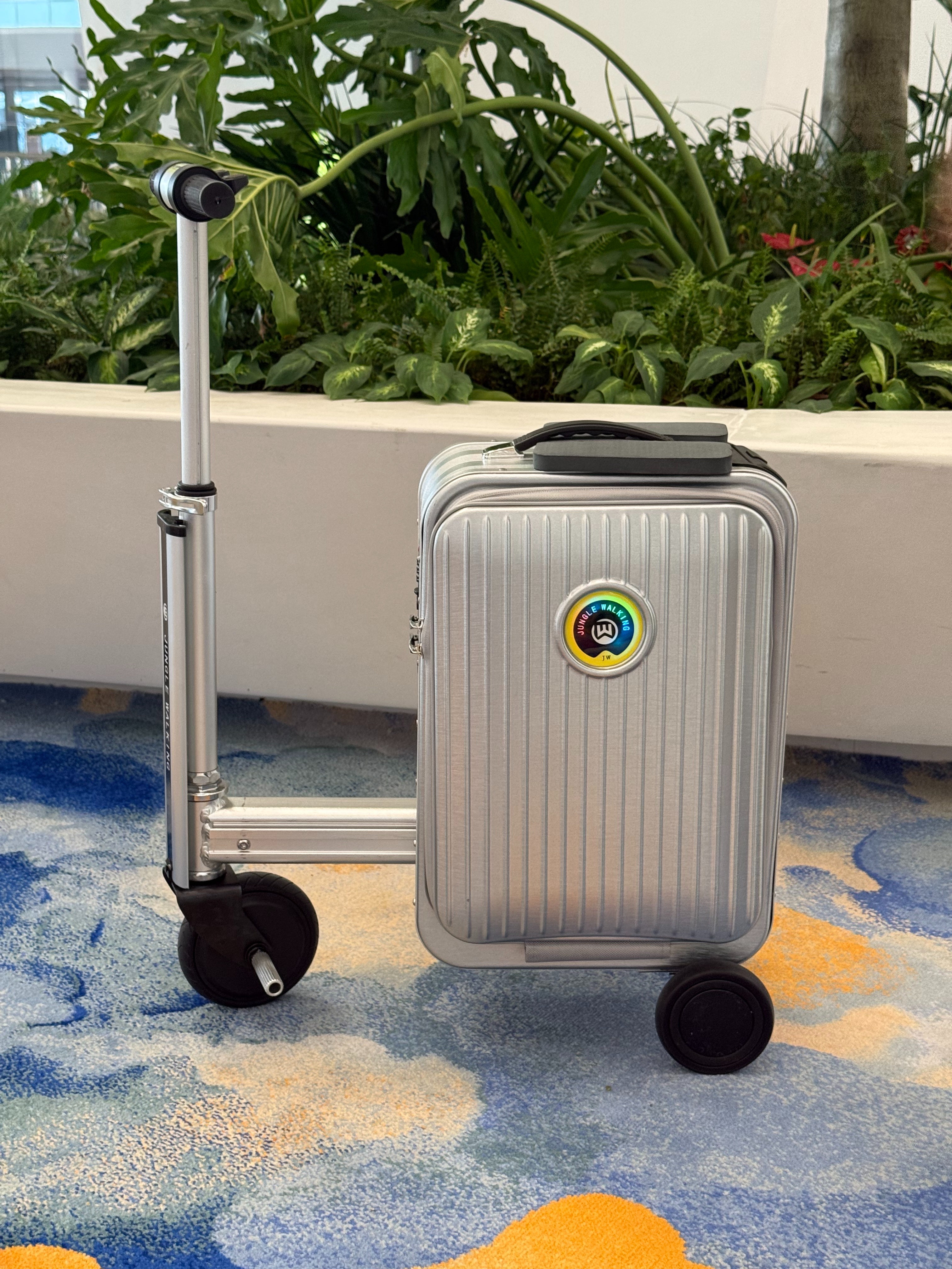 3C认证飞机可过安检20电动行李箱