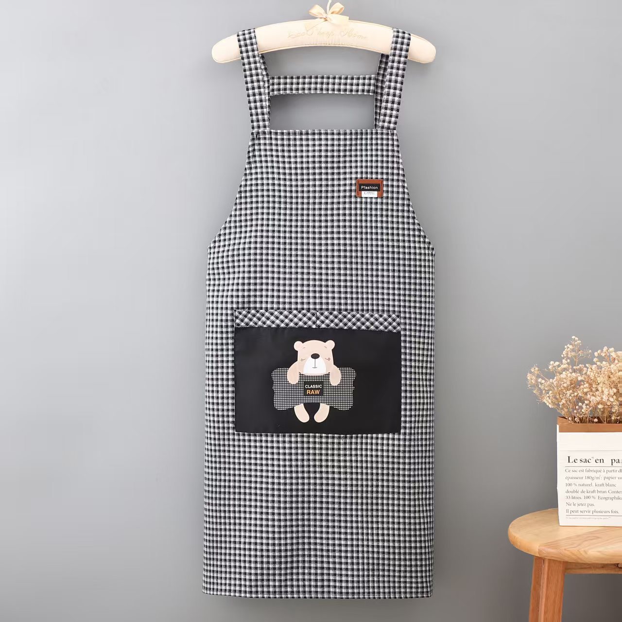 Checked apron, dust-proof, stain-resistant, wear-resistant for home use, kitchen cooking, breathable shoulder strap, fashionable for work, cute little bear cotton waistband work clothes pic 11