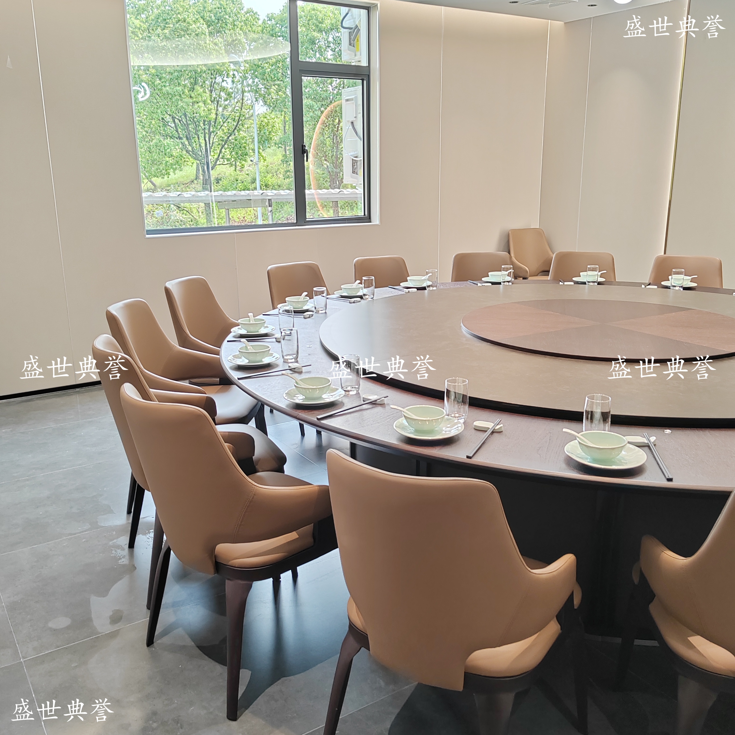 黄山酒店包厢电动餐桌椅土菜馆皮质软包椅子院子餐厅山野风餐桌椅