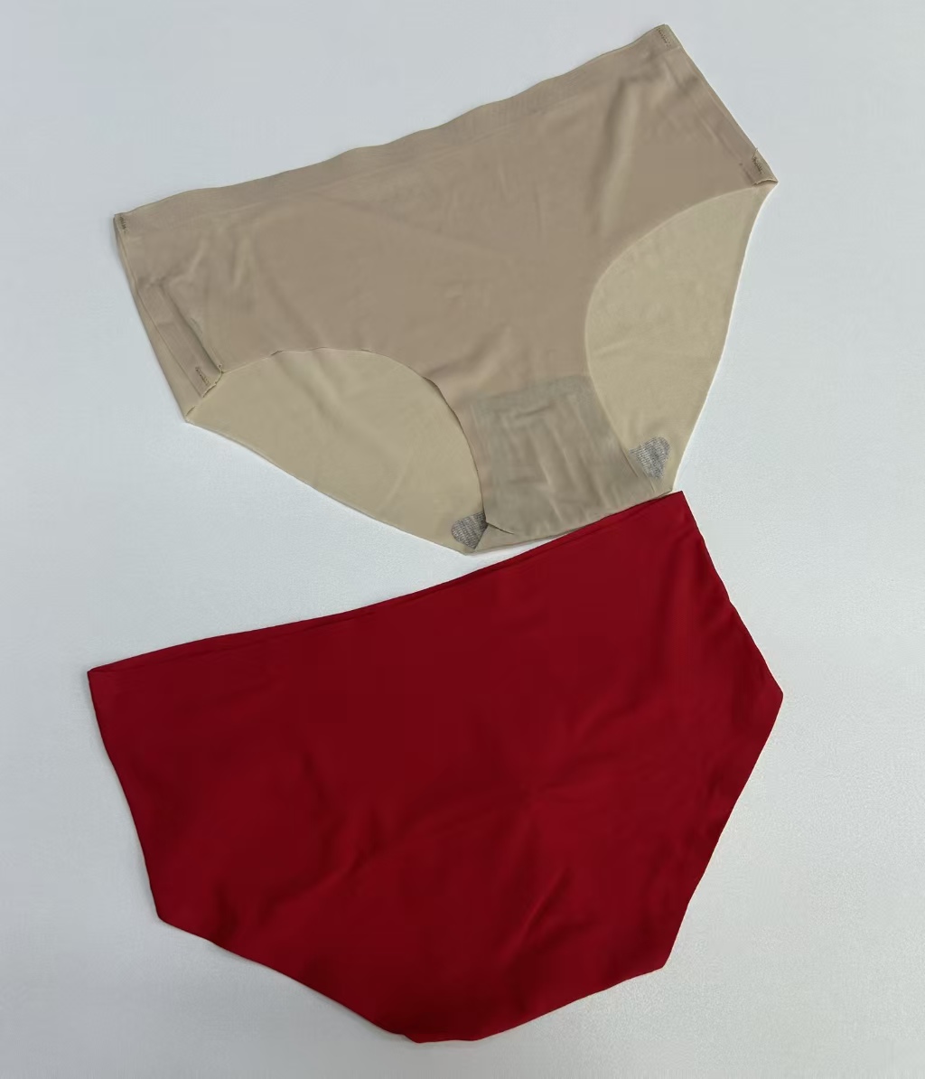 810# Women's ice silk underpants for export in stock, mixed-color triangle pants, 12 pieces per pack of mixed colors, minimum order quantity of 1800 pieces details Picture