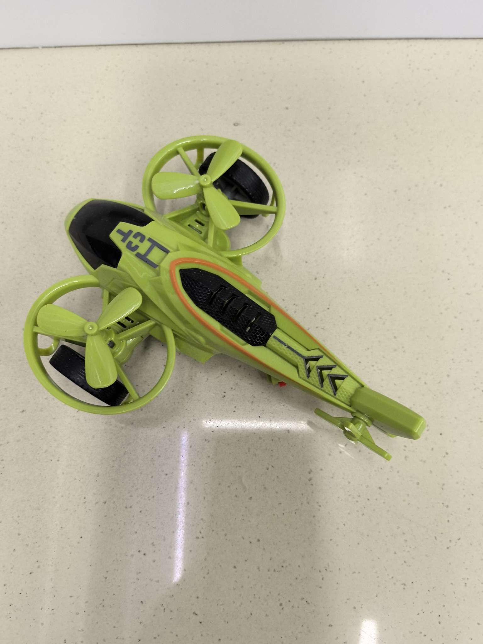 惯性特技飞机。产品图