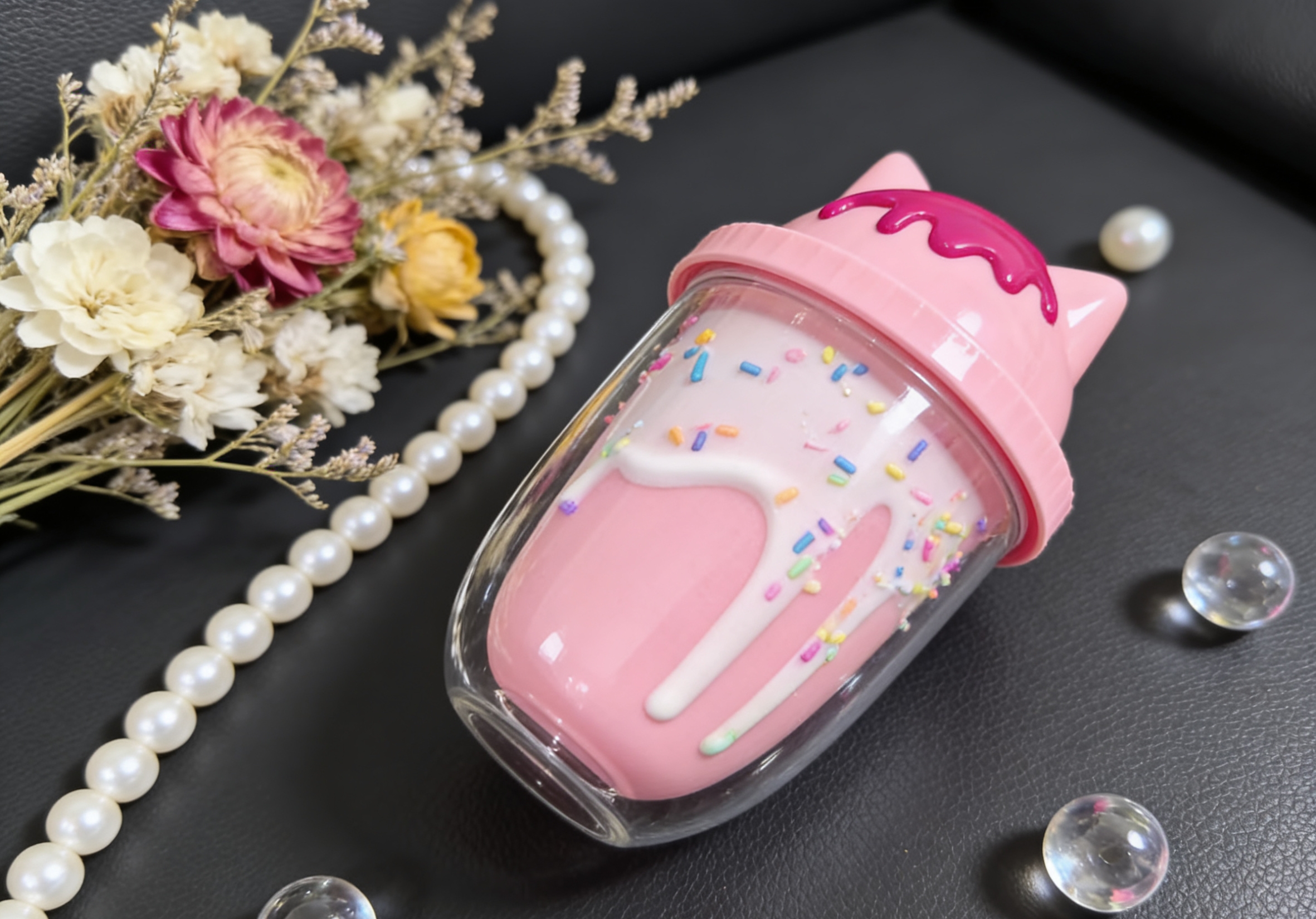 Cartoon cat ear ice cream cup, double-layer plastic straw cup, macaron-colored dessert cup, girlish cold drink cup, macaron-colored cat ear ice cream cup, double-layer plastic cup, internet-famous cold drink cup, dessert decoration cup wholesale Application Scenario