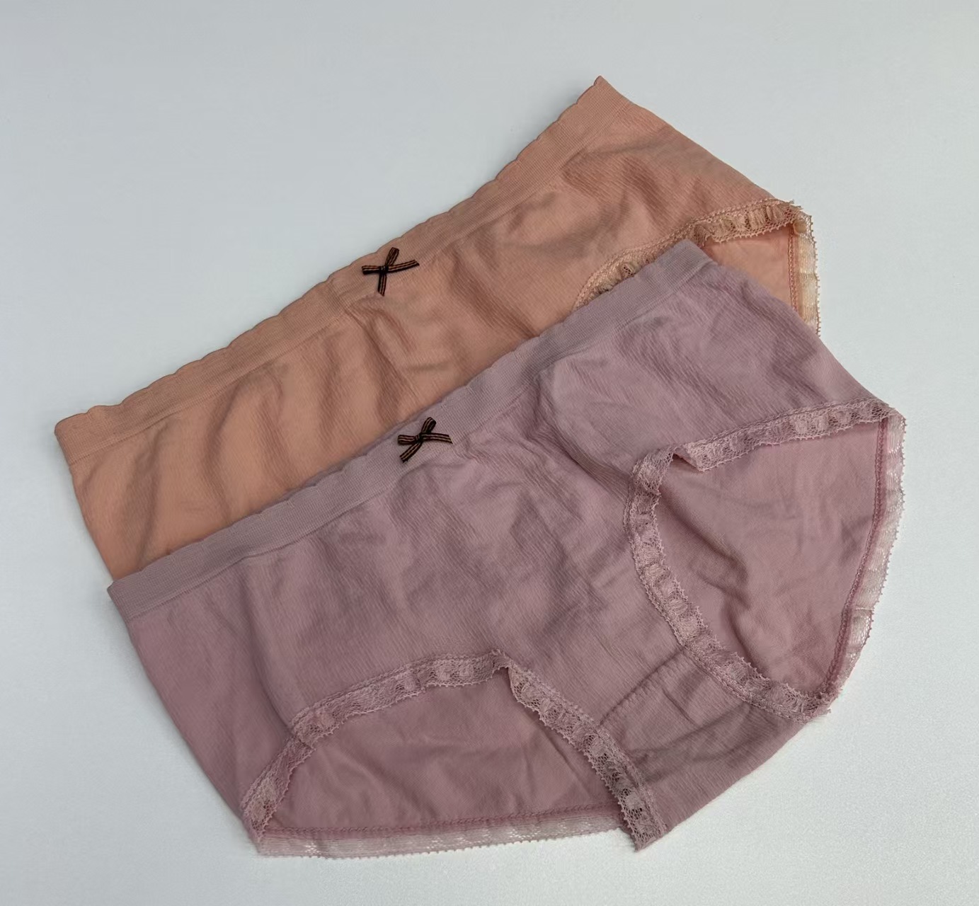 111# Foreign trade export in-stock mid-low waist seamless underwear for women, high elasticity, lace edge, triangular waistband, antibacterial crotch, breathable and comfortable, no trace of the naked feel, mixed color, 12 pieces per pack, 1800 pieces batch Specification drawing
