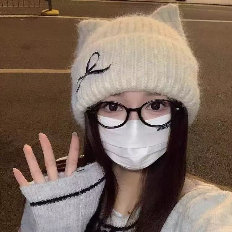 Women's cat ear autumn and winter new knitted hat, winter warmth, bow to show face, small cold hat, woolen hat