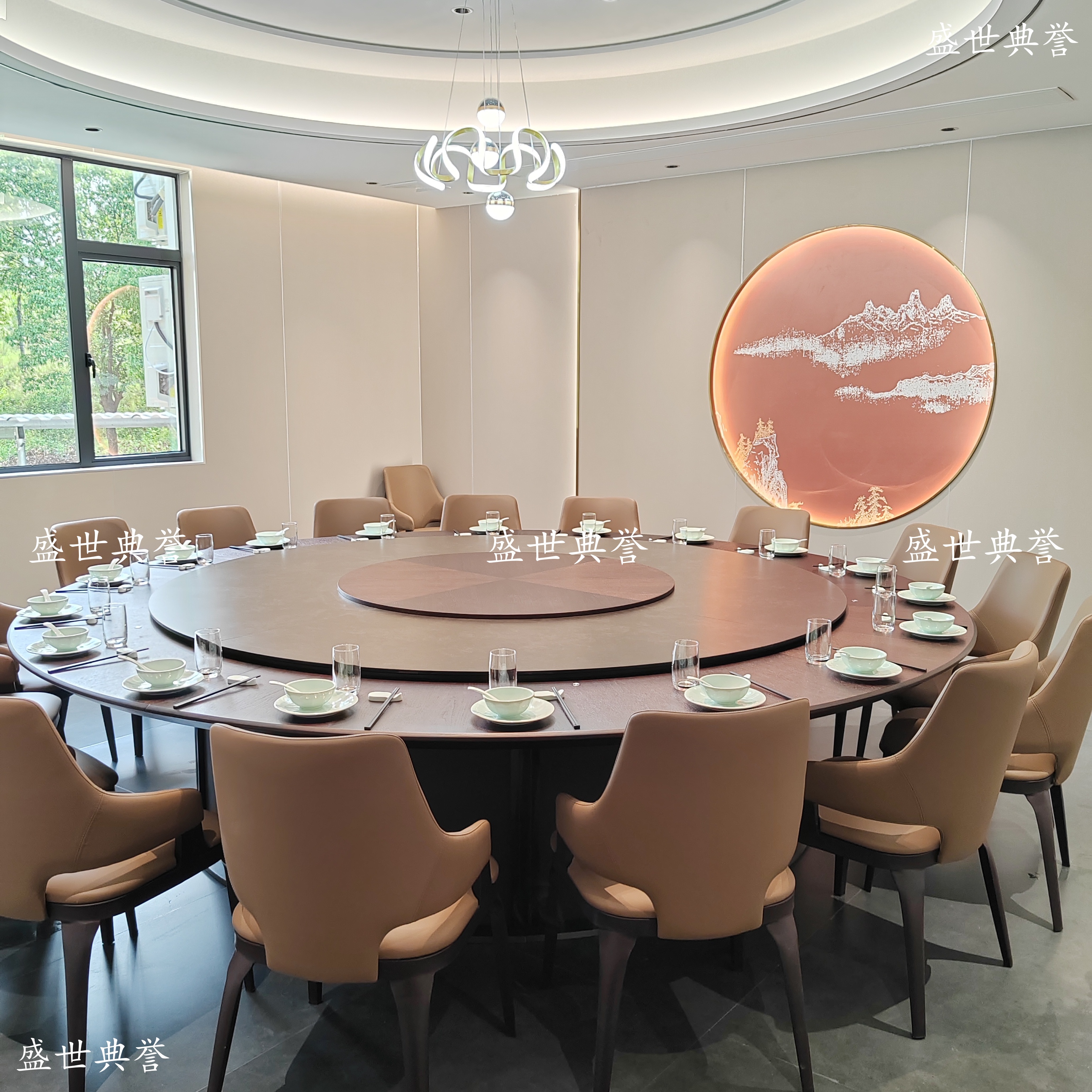 折叠餐桌/餐桌桌子/吹塑桌椅户外用品/圆桌转盘/莫比恩实木餐桌细节图