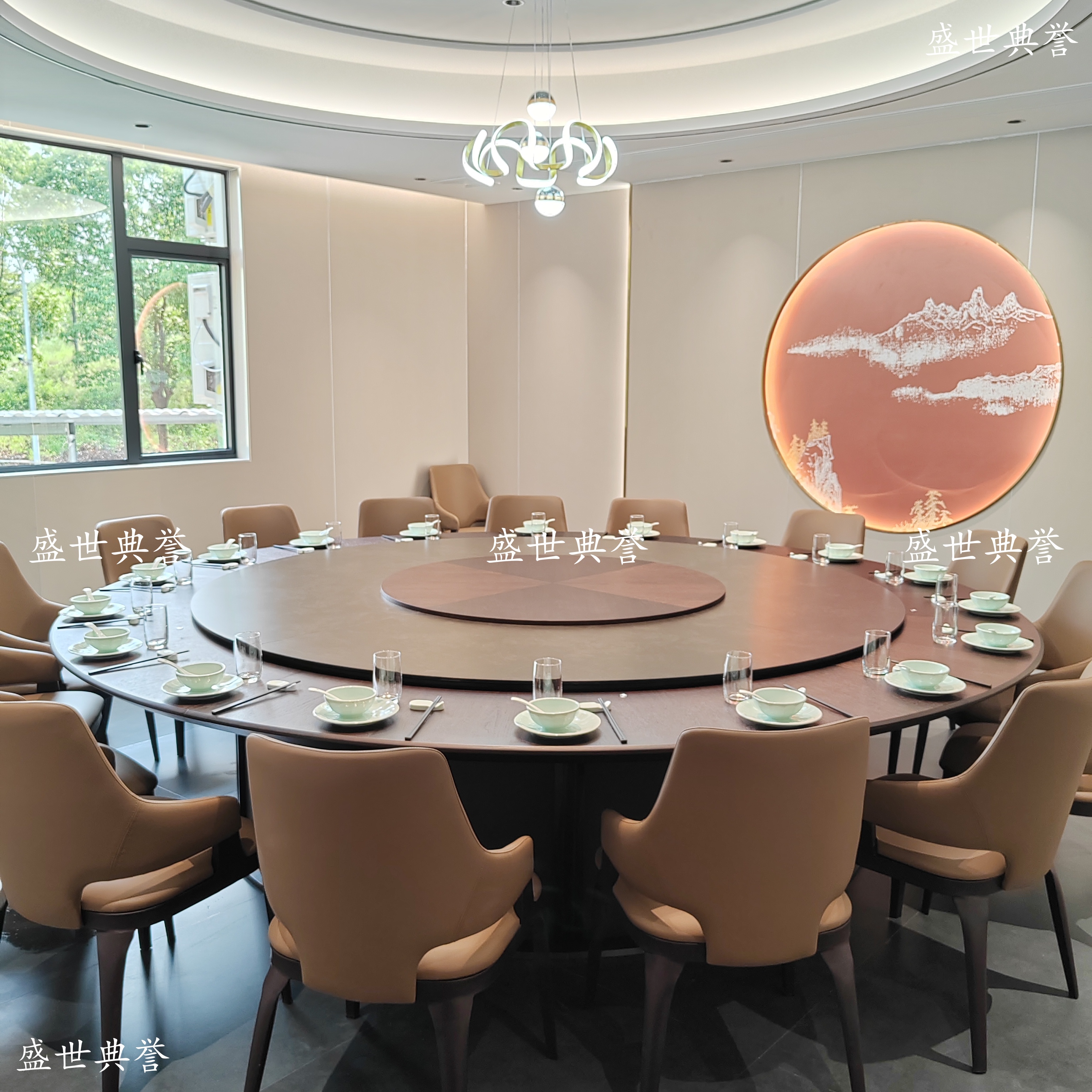 安庆酒店电动餐桌椅宴会中心包厢轻奢餐椅土菜馆工业风超迁皮椅子