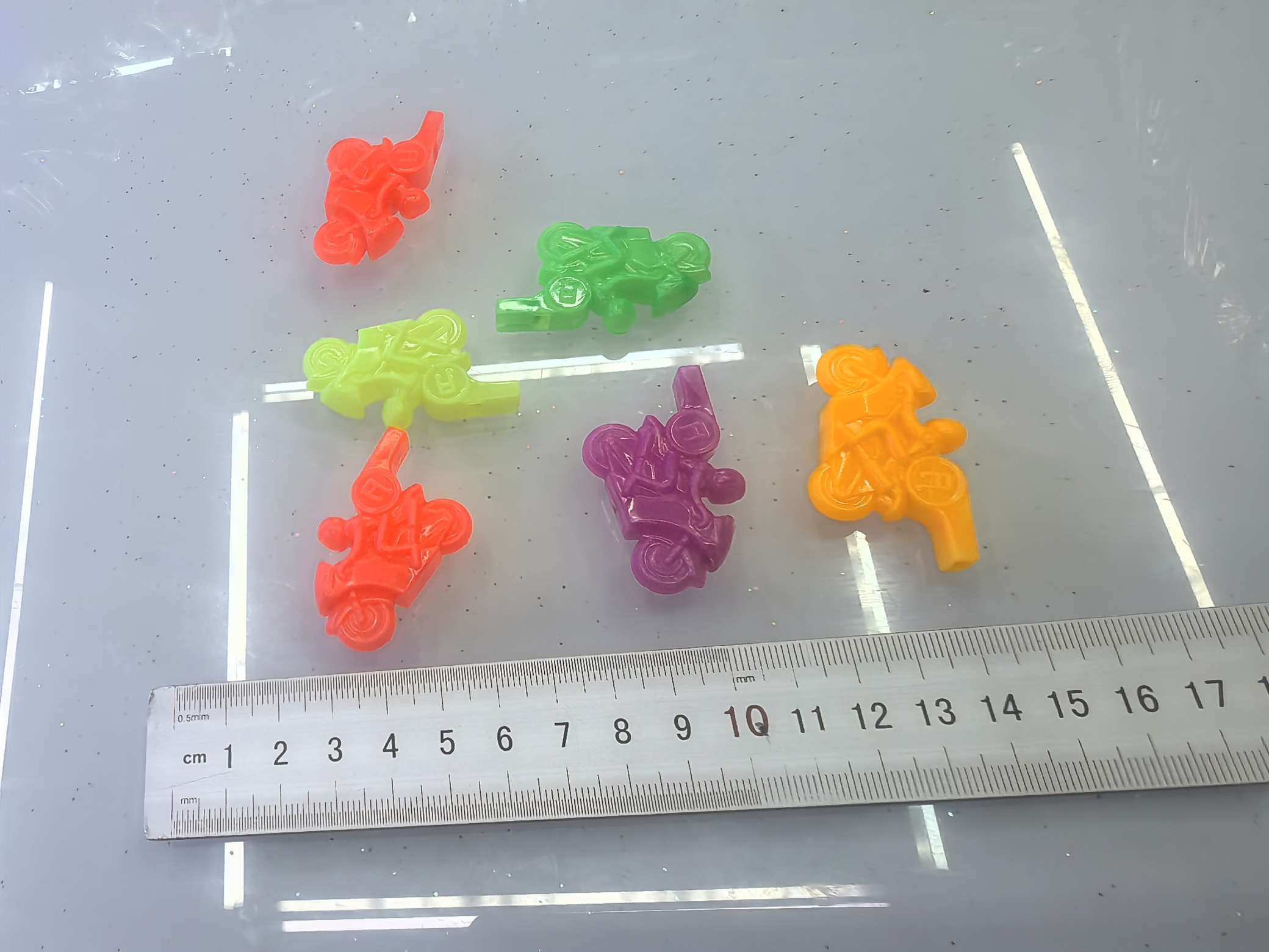 哨子系列，足球哨子，摩托车哨子款式多多颜色随机产品图