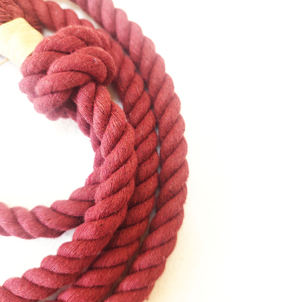 Advanced comfortable training rope 150*1.3CM outdoor walking dog leash, fashionable pet leash durable and comfortable, 16 colors to choose from Specification drawing