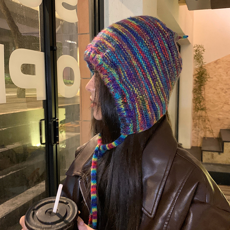 Invierno gradiente arco iris gorra mujer estilo étnico cálido estudiante cubierta gorra anti-frío versátil cordones de punto gorra details Picture
