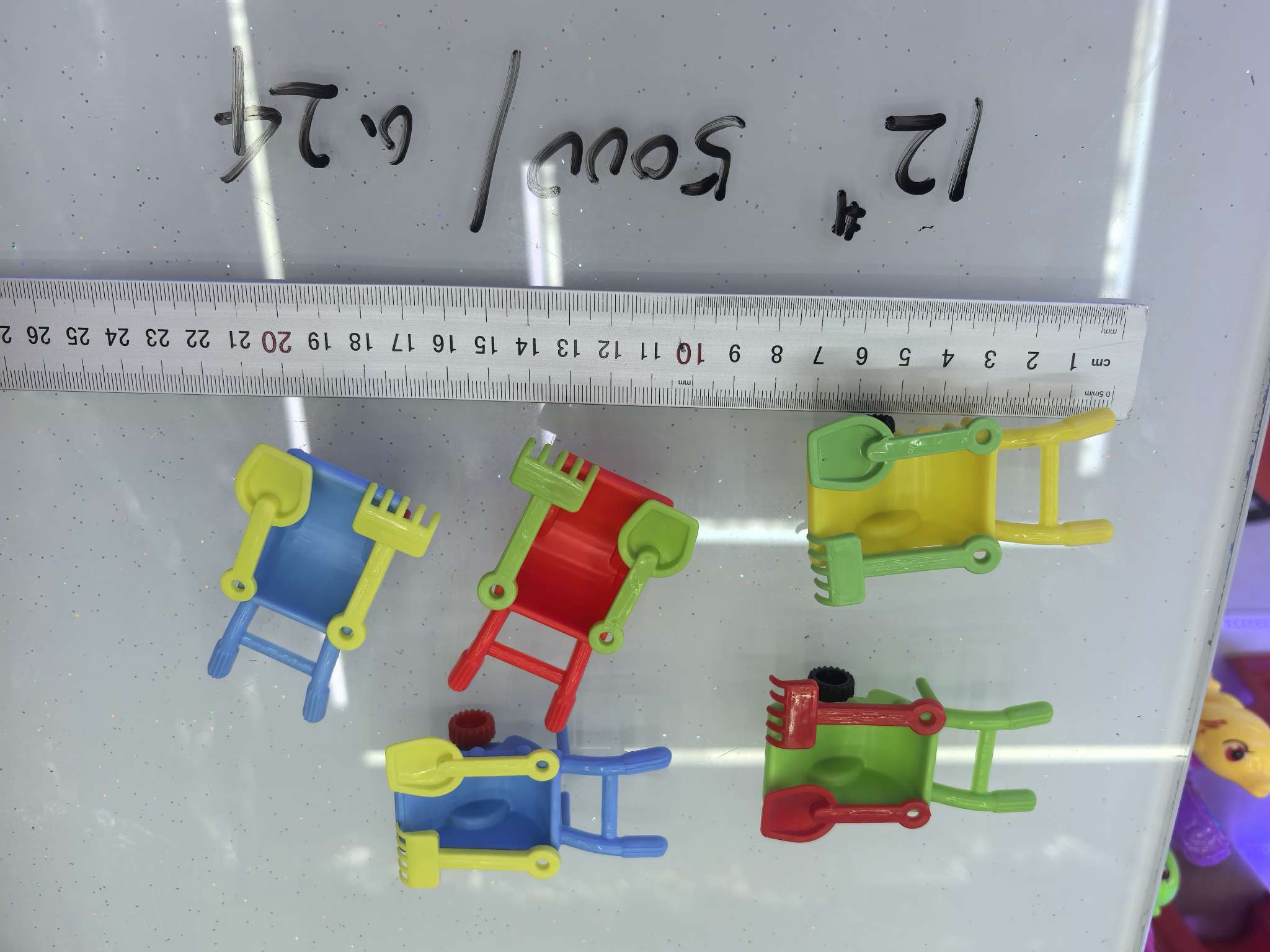 滑行沙滩推土车，滑行油罐车，款式多多颜色随机