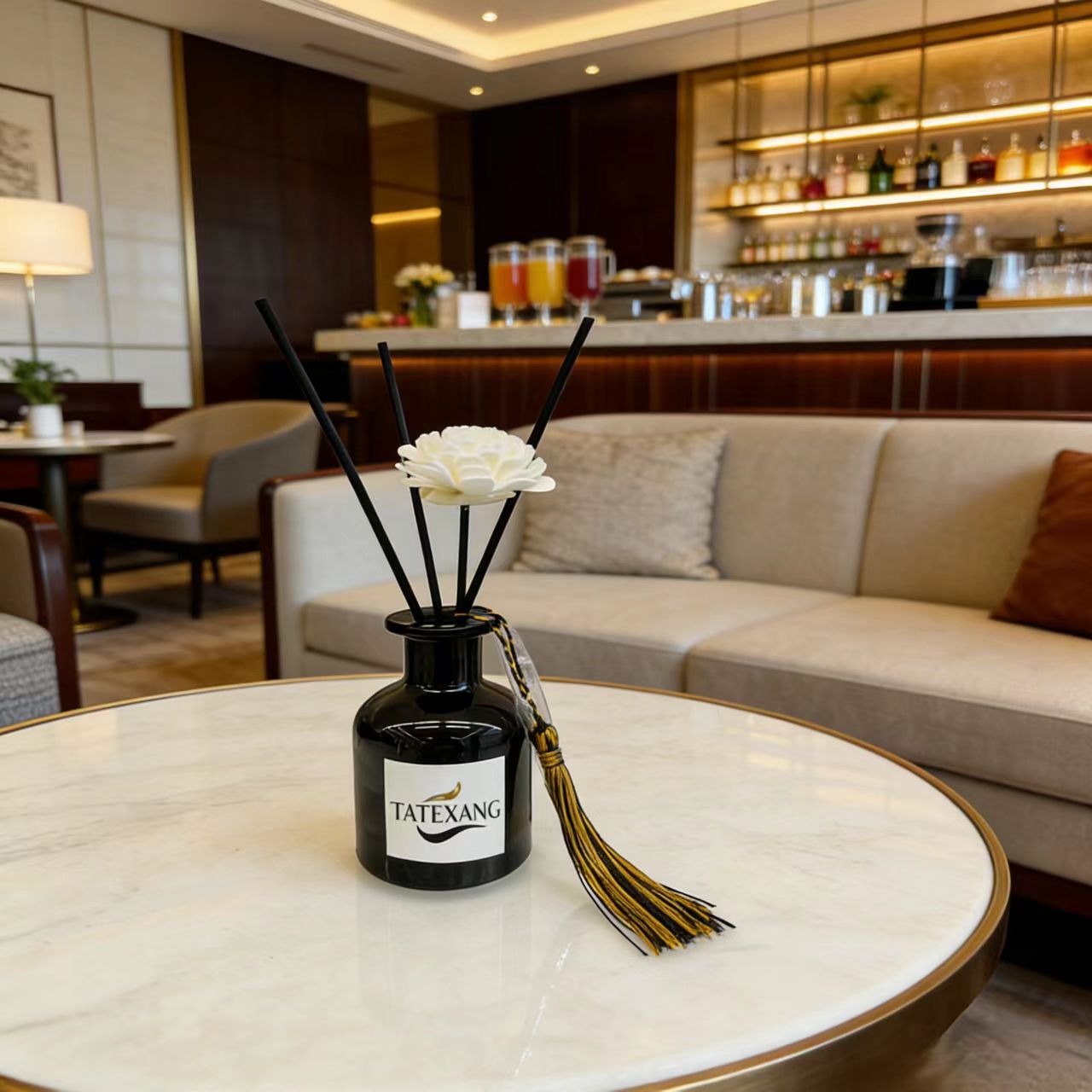 TATEXANG黑色玻璃香薰瓶带白色花朵细棒香水瓶家居香氛装饰瓶子