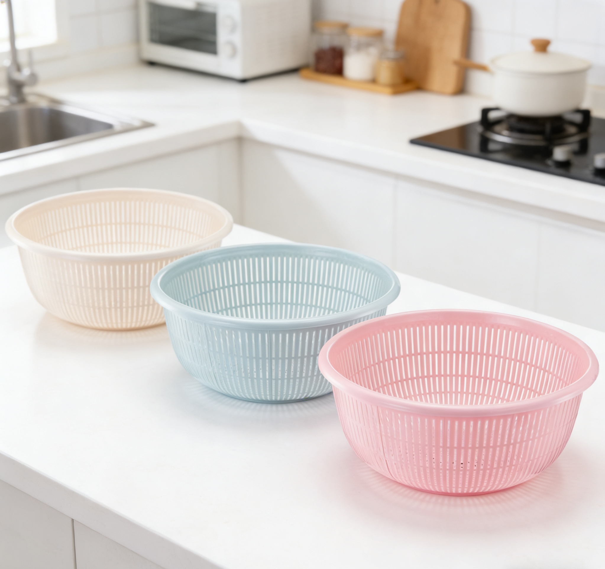 Simple hollowed-out draining basket, household rice-washing sieve, fruit washing and storage basket, kitchen plastic draining basket, high appearance level, macaron-colored rice-washing and vegetable washing basket wholesale details Picture