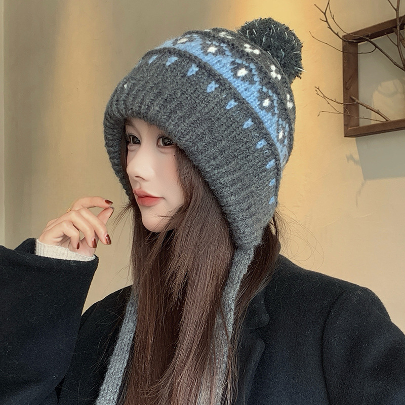 Warm and ear-protecting Fair Island style knitted hat for women, autumn and winter Korean-style cold-proof woolen hat, headband, windproof Lei Feng hat