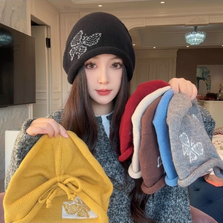 Rolled-edge drawstring pile cap, small knitted autumn and winter warm ear-protecting cap for women, 2025 new style headscarf cap Item Picture