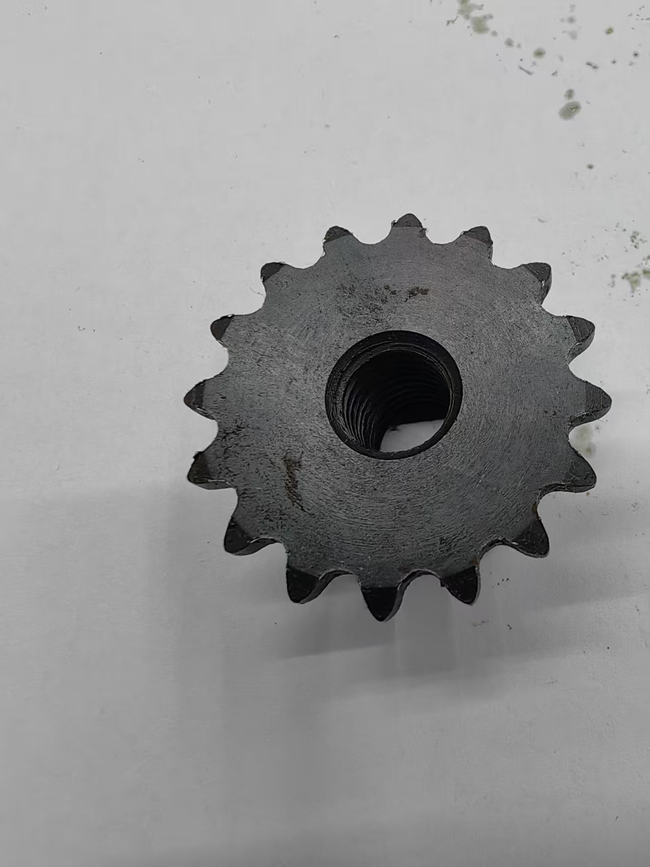Ultrasonic lace machine main shaft reverse sprocket motor, double-row sprocket with material wheel, synchronous gear, Changzhou lace machine sprocket with material gear lace machine original factory parts Application Scenario
