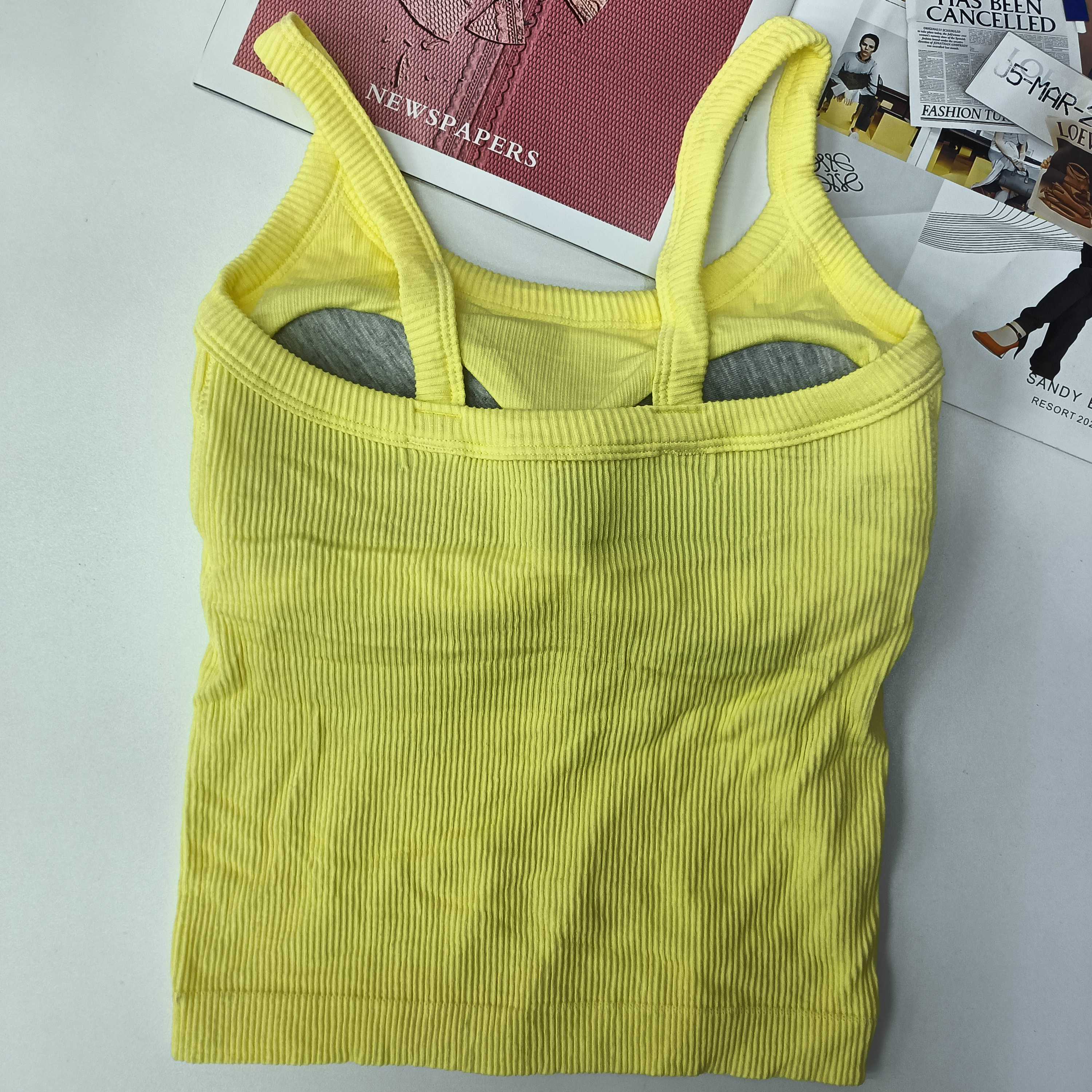 369 # Pure Desire Wind Seamless Latex Cup One-piece Cup Threaded strap vest, simple solid color, comfortable and breathable Item Picture