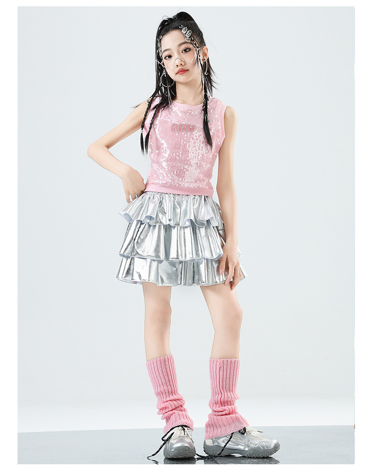 源头工厂专业生产支持定制加工内销外贸爵士舞服装女童套装亮片背心潮服舞蹈jazz街舞走秀演出服跨境电商爆款亚马逊稀音供货
产品图