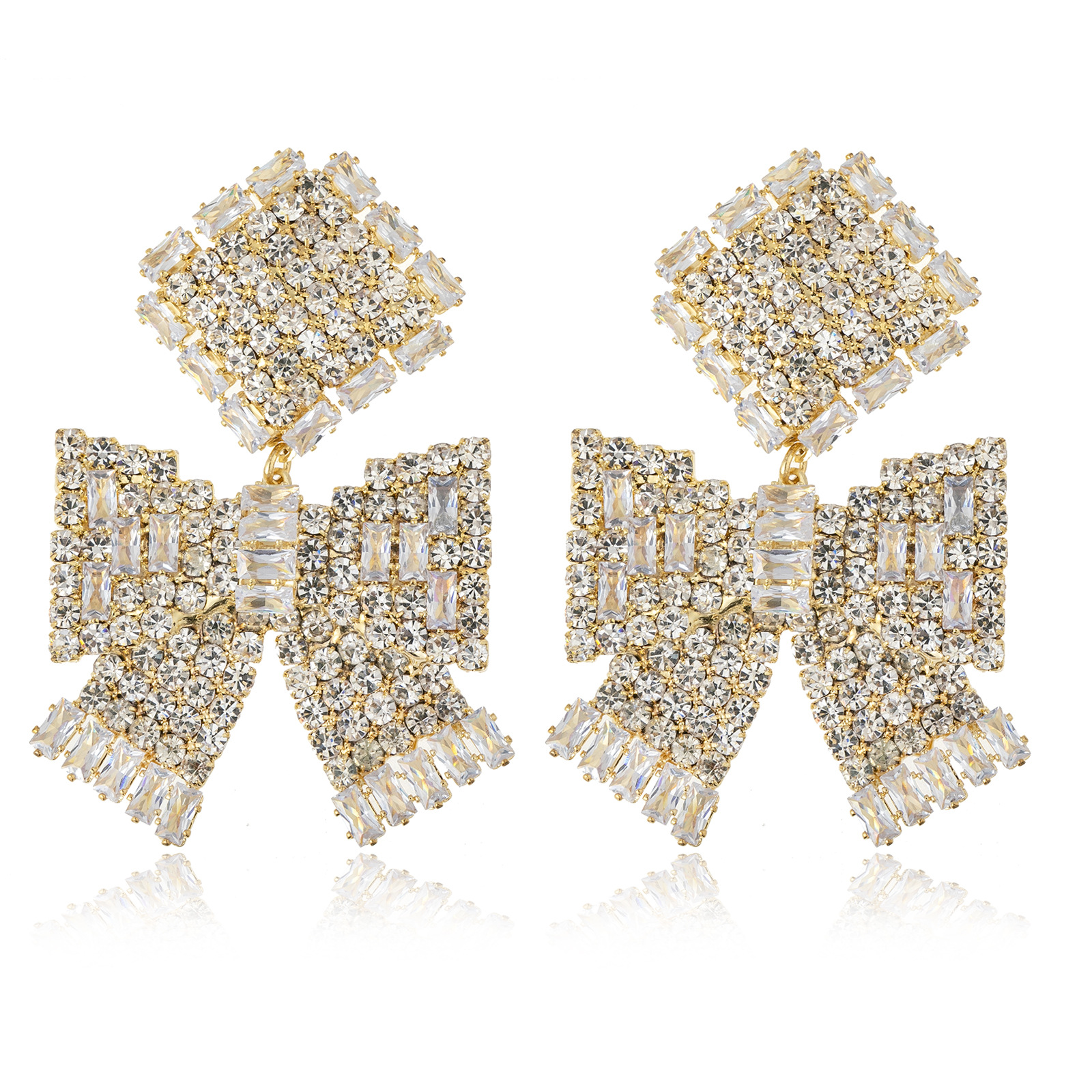Cross-border fashion bow rhinestone Earrings, women 's European and American personality style zircon earrings, women' s accessories and ornaments Earrings details Picture
