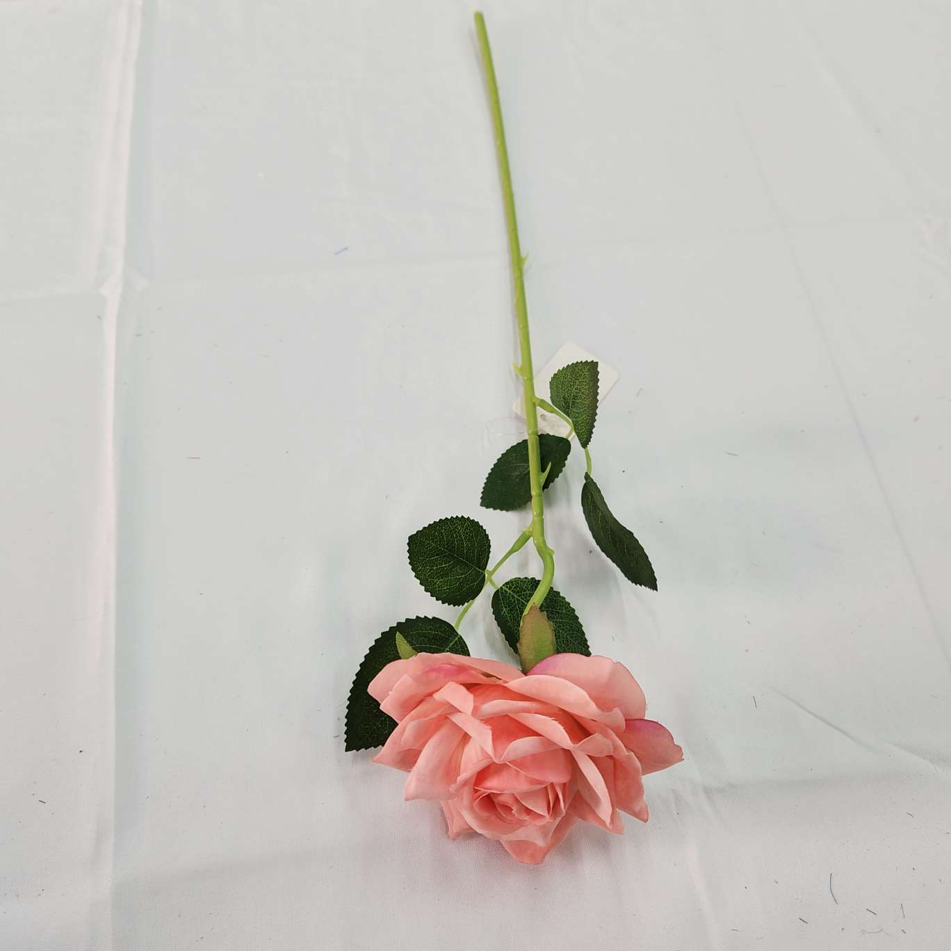 Single-stem corner rose office simulation rose, cultural horticulture simulation flower arrangement, crocheted knitted flower bouquet, simulation flower decoration detail image 2