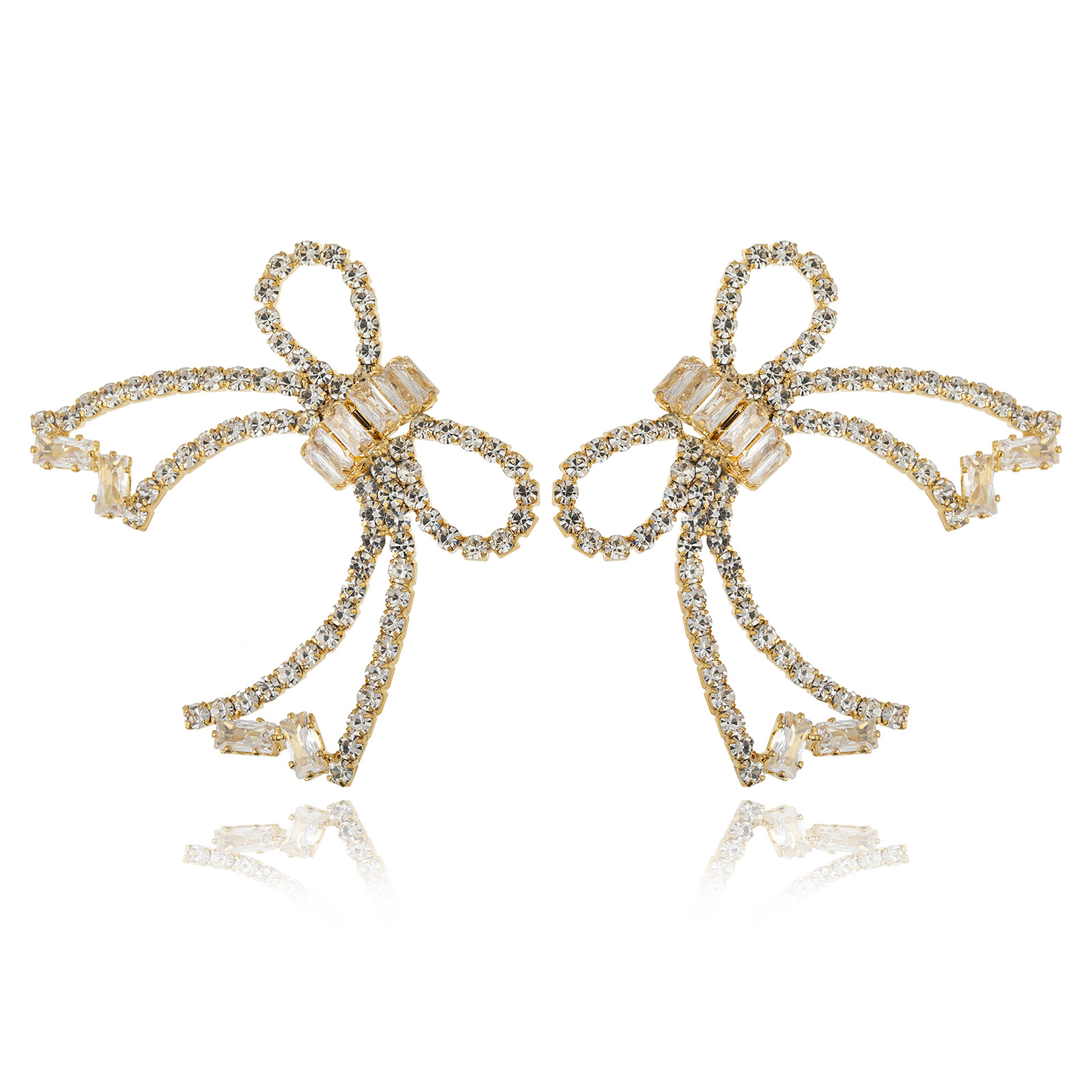 Bestsellers on AliExpress Bow zircon Earrings, grand and luxurious rhinestone hollowed-out earrings, women 's accessories Earrings details Picture