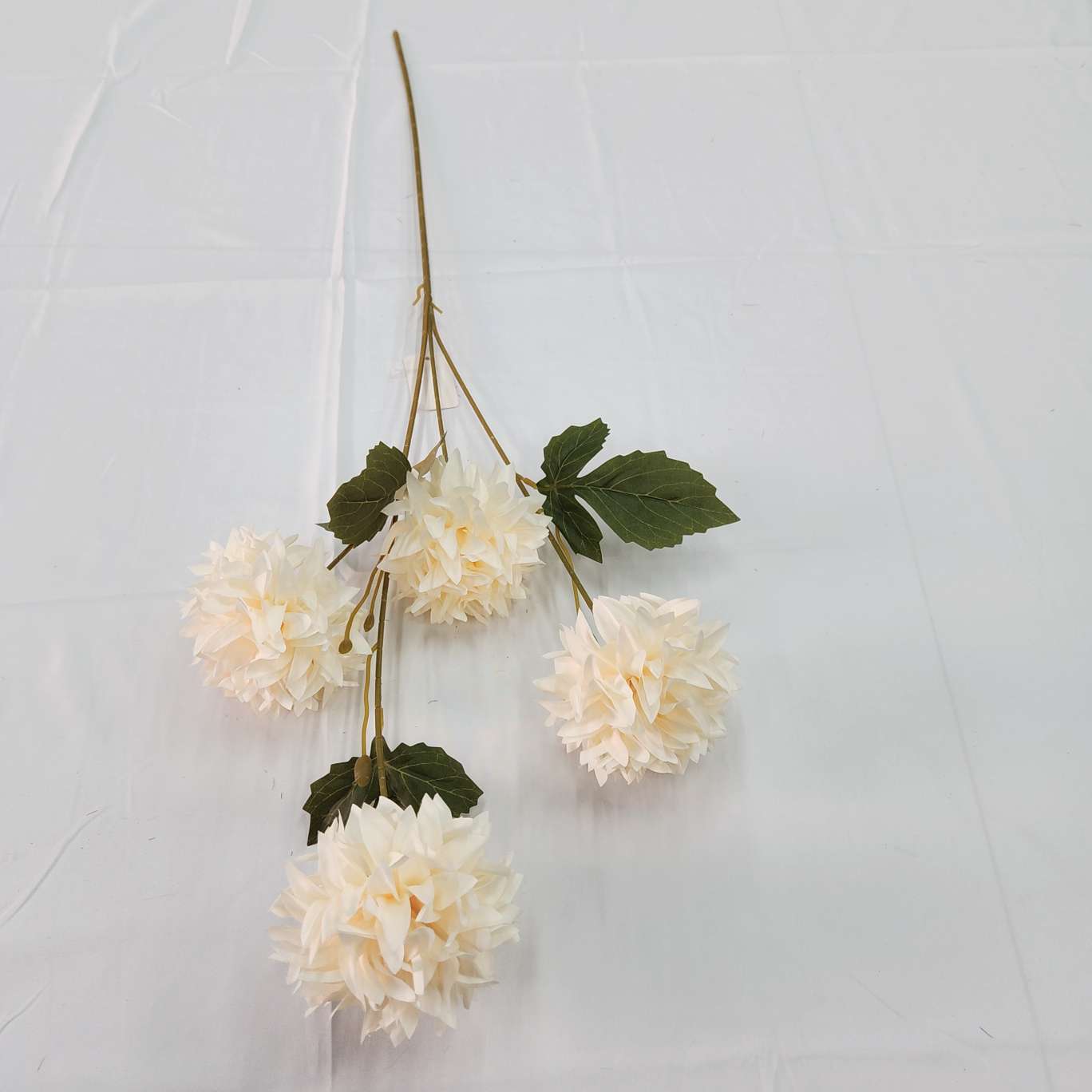 4-head thorn ball office culture simulation garden rose, realistic flower arrangement, crocheted knitted flower bouquet, simulation flower decoration Application Scenario