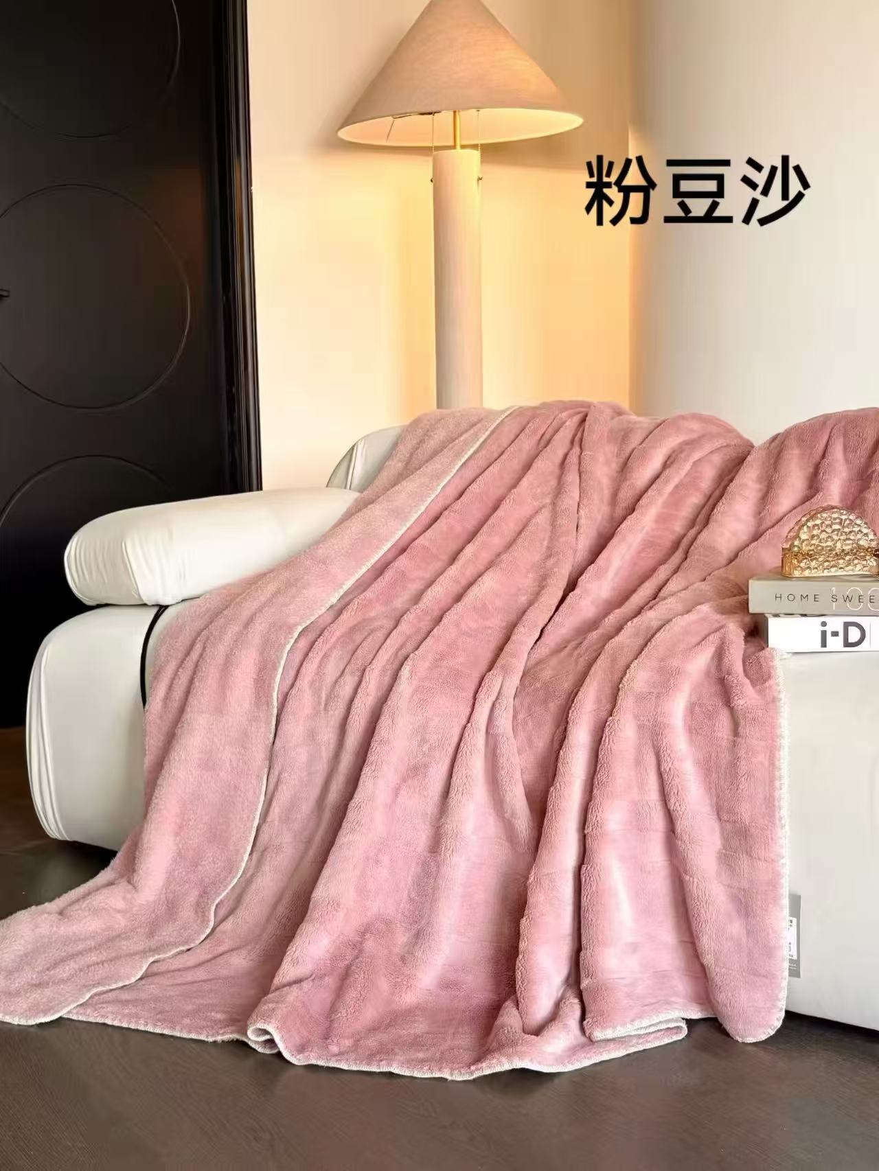 多功能盖毯法兰绒毛毯细节图