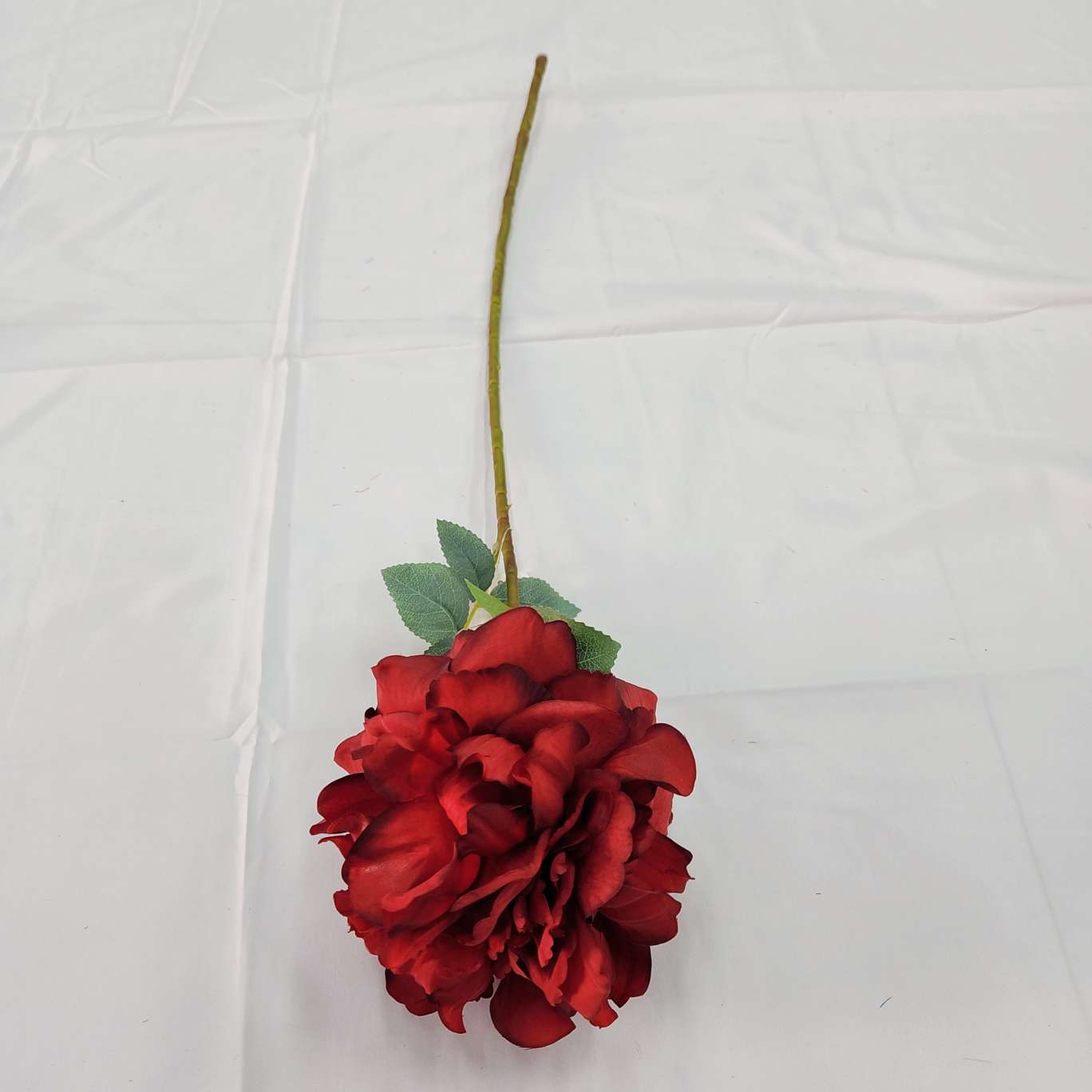 Single-stem imperial concubine peony office simulation rose, cultural gardening simulation flower arrangement, crocheted knitted flower bouquet, simulation flower decoration detail image 3
