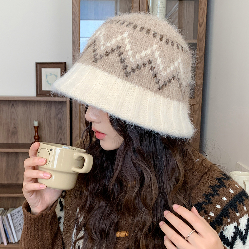 Korean-style casual basin hat, Japanese-style thickened woolen hat, warm and fashionable hats for women in autumn and winter, versatile knitted hats that make the face look smaller