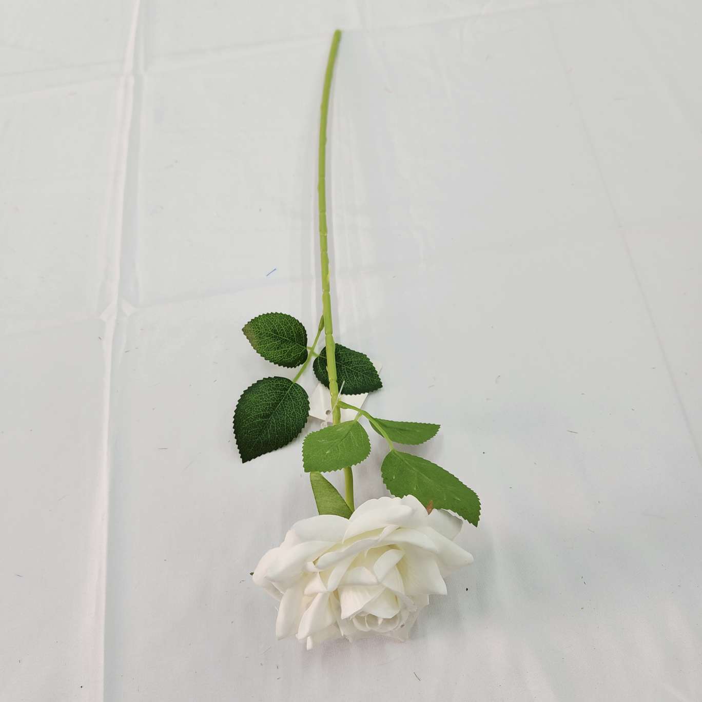 Single-stem corner rose office simulation rose, cultural horticulture simulation flower arrangement, crocheted knitted flower bouquet, simulation flower decoration detail image 5