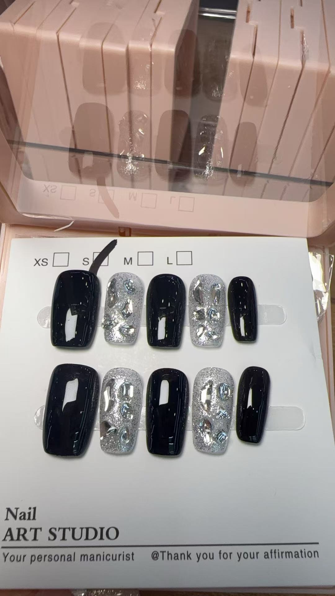 美甲穿戴式甲片手工彩妆装饰美甲贴片时尚穿戴甲ins款多色任选