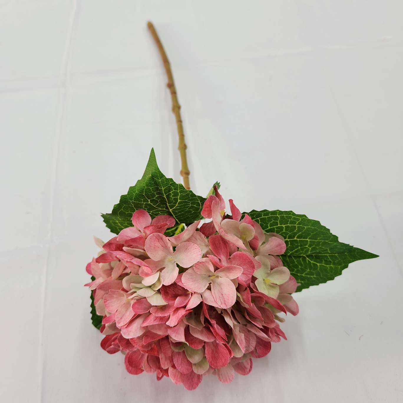 3D Single hydrangea (132 pieces) Office culture simulation Garden realistic flower arrangement Rose crochet knitted flower bouquet Realistic flower decoration detail image 12